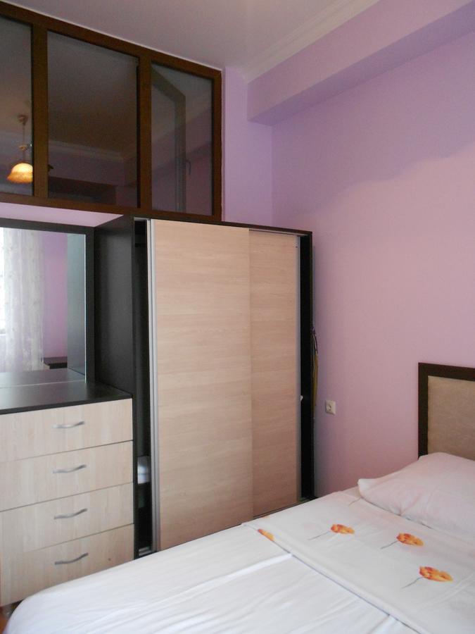 Ucha'S Apartment Batumi Exteriör bild